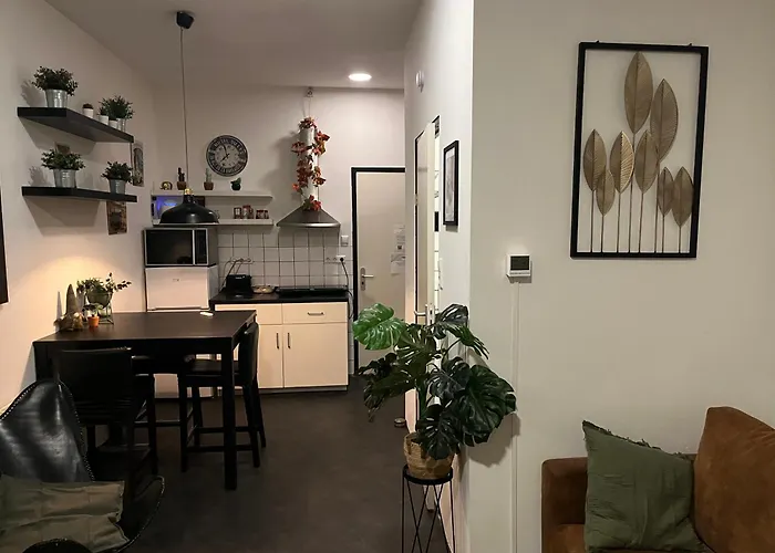 Studio E